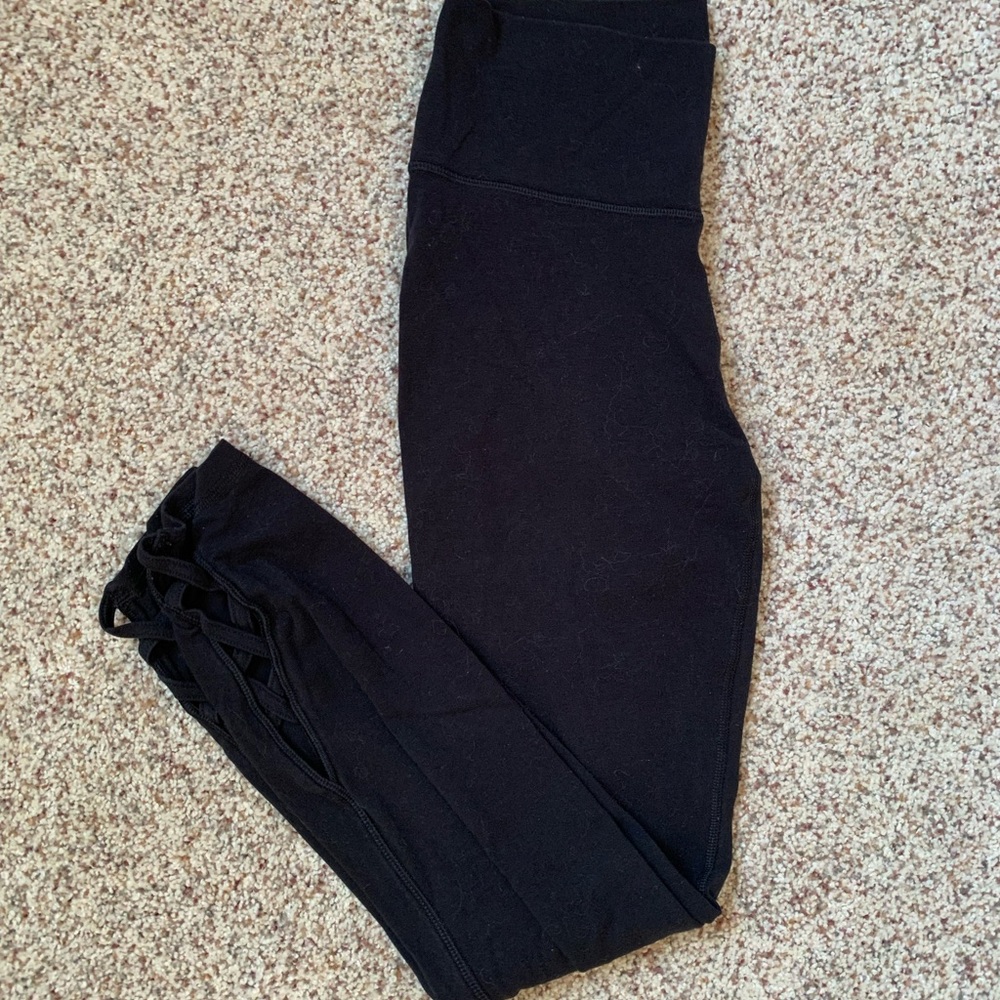 Black leggings